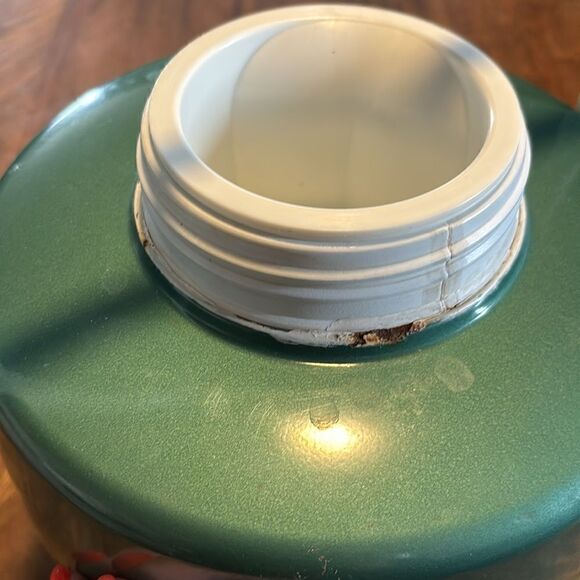 Vintage 1970’s Coleman Green 1 Gallon Water Cooler with Handle And Spigot - Picture 8 of 9